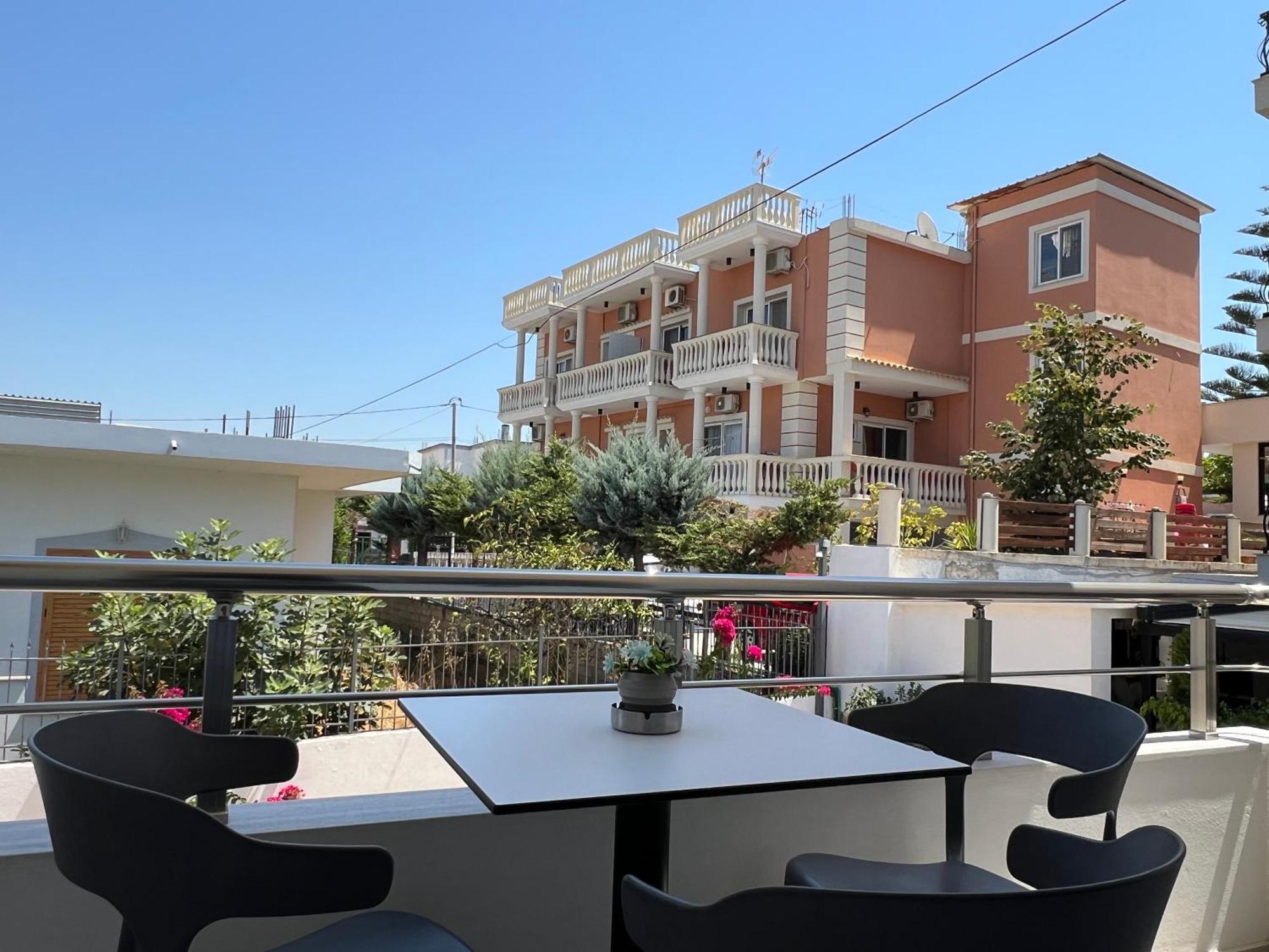 Prestige Home Εξαμίλιο Εξωτερικό φωτογραφία